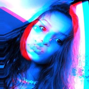 Meet your Posher, Elayna